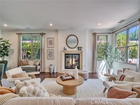 37 Fanpalm , Irvine, CA