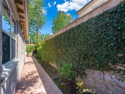 37 Fanpalm , Irvine, CA