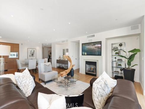 8050  Scholarship  , Irvine, CA