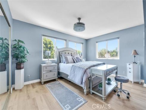 16 Iron Bark Way, Irvine, CA