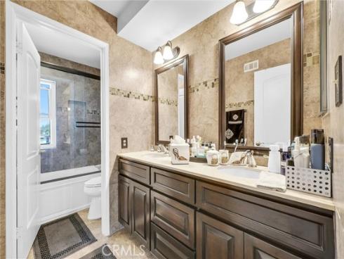 16 Iron Bark Way, Irvine, CA