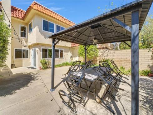 16 Iron Bark Way, Irvine, CA