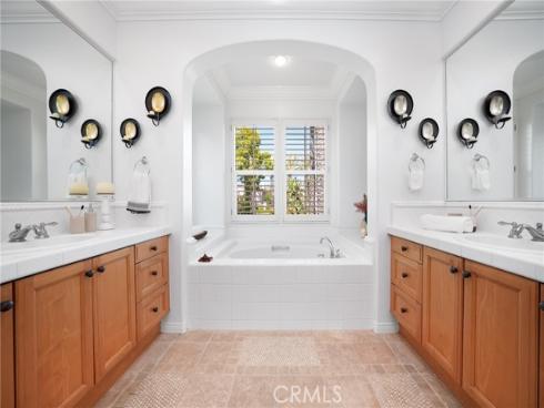 27 Calistoga , Irvine, CA