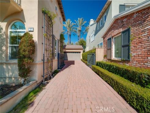 27  Calistoga  , Irvine, CA