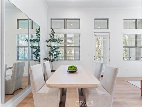 90 Mayfair , Irvine, CA