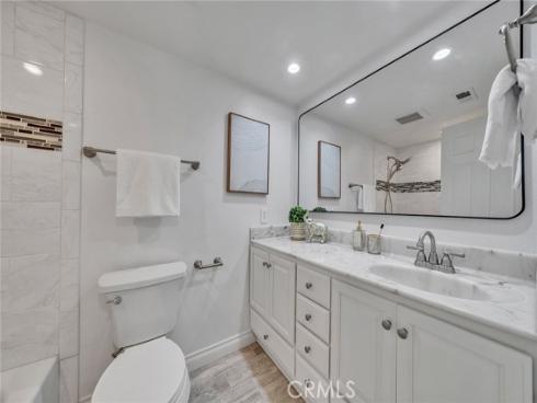 11 Henry , Irvine, CA