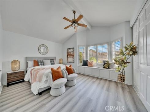 11 Henry , Irvine, CA