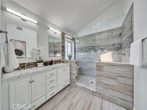 11 Henry , Irvine, CA