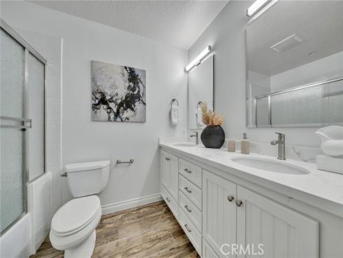 11 Henry , Irvine, CA