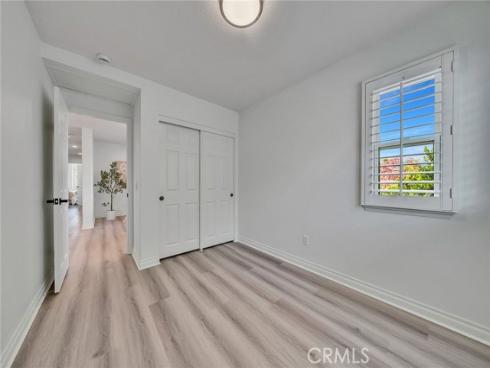 11 Henry , Irvine, CA