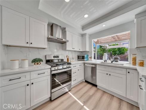 11 Henry , Irvine, CA