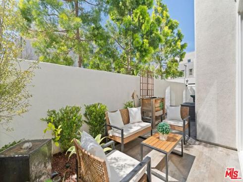 101 Stage , Irvine, CA