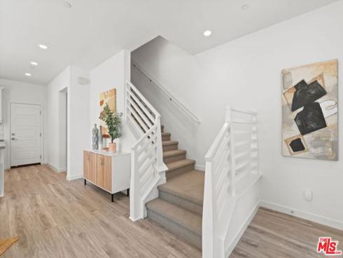 101  Stage  , Irvine, CA