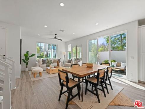 101 Stage , Irvine, CA