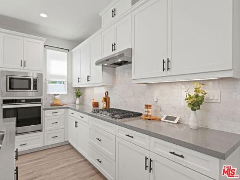 101 Stage , Irvine, CA