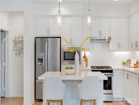 107 Tenor , Irvine, CA