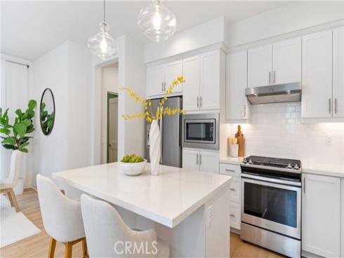 107 Tenor , Irvine, CA