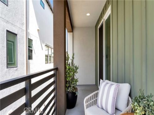 107 Tenor , Irvine, CA