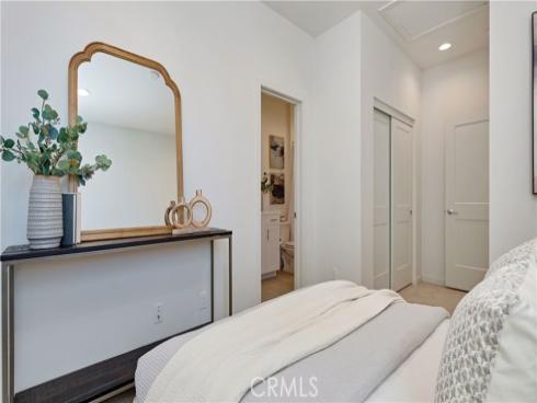 107 Tenor , Irvine, CA