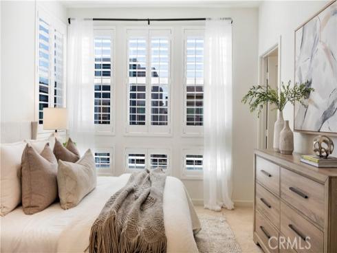 107 Tenor , Irvine, CA