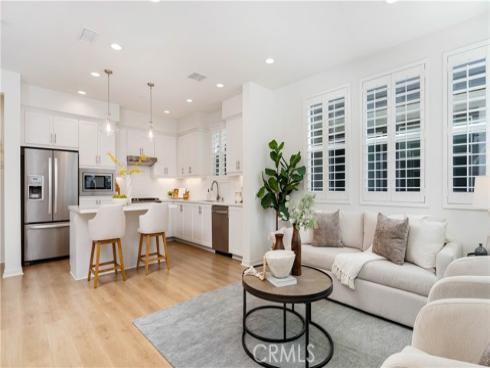 107 Tenor , Irvine, CA