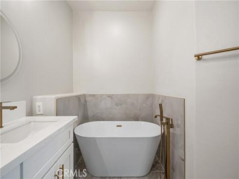 109 Reunion , Irvine, CA