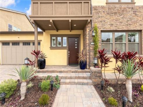 110  Pixel  , Irvine, CA