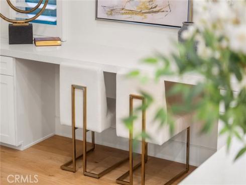 110  Pixel  , Irvine, CA