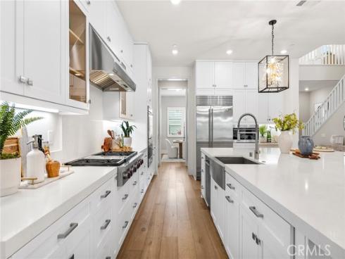 110  Pixel  , Irvine, CA