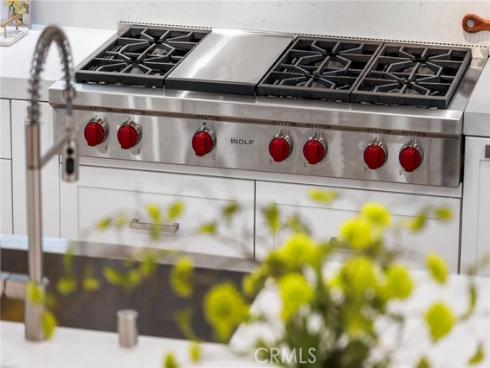 110  Pixel  , Irvine, CA