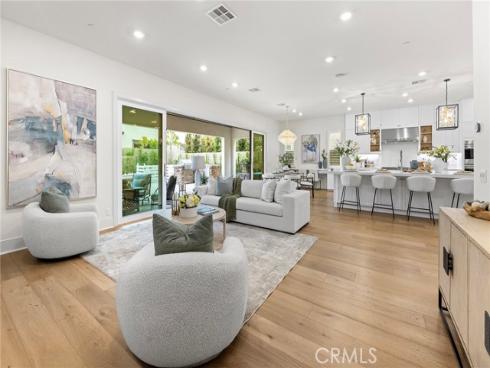 110  Pixel  , Irvine, CA