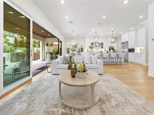 110  Pixel  , Irvine, CA