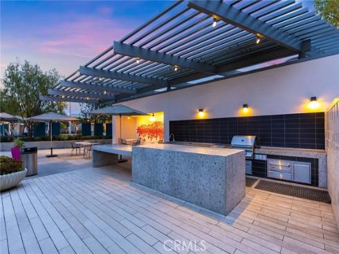 110  Pixel  , Irvine, CA