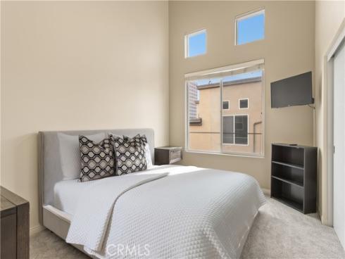 615 Rockefeller , Irvine, CA