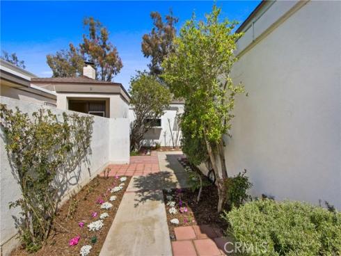 17 Brisbane Way, Irvine, CA