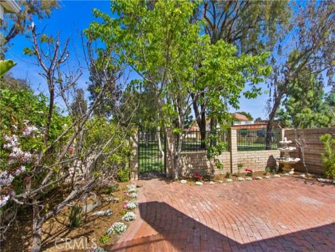17 Brisbane Way, Irvine, CA