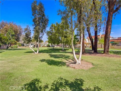 17 Brisbane Way, Irvine, CA