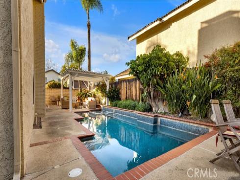 34 Bull Run , Irvine, CA