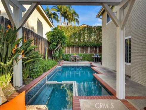 34 Bull Run , Irvine, CA