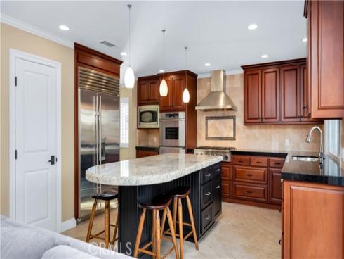 34 Bull Run , Irvine, CA