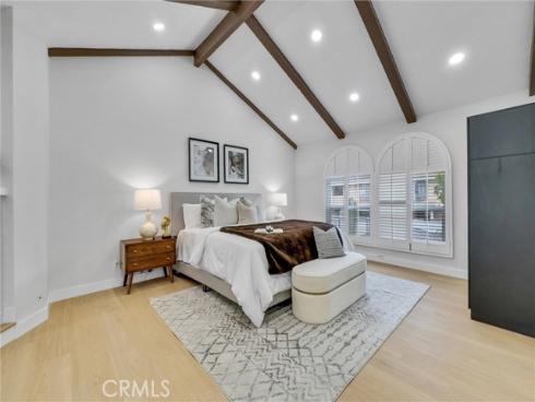 56 Monticello , Irvine, CA