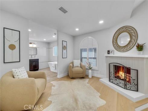 56 Monticello , Irvine, CA