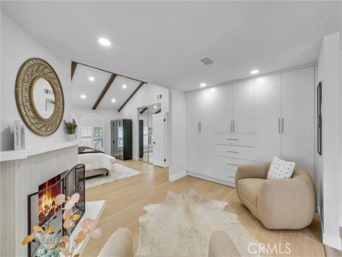 56 Monticello , Irvine, CA