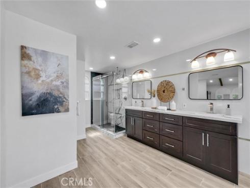 56 Monticello , Irvine, CA