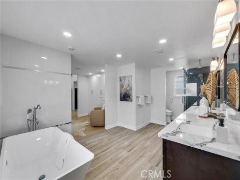 56 Monticello , Irvine, CA