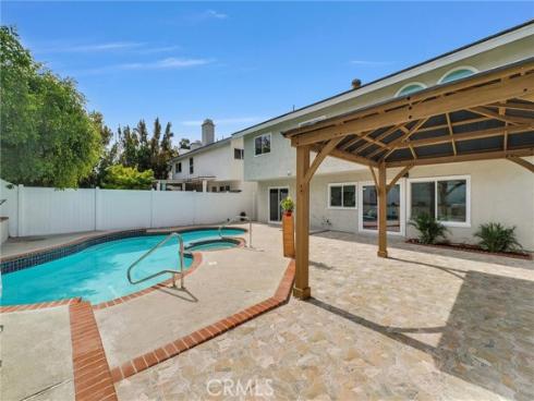 56 Monticello , Irvine, CA