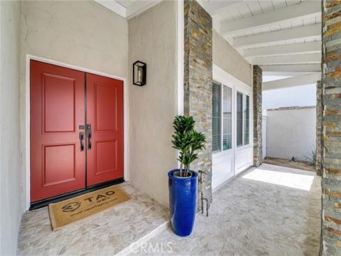 56 Monticello , Irvine, CA