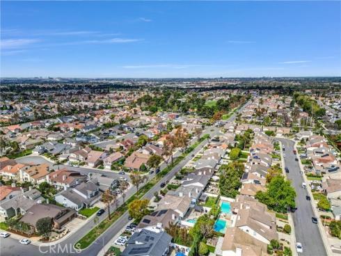 56 Monticello , Irvine, CA