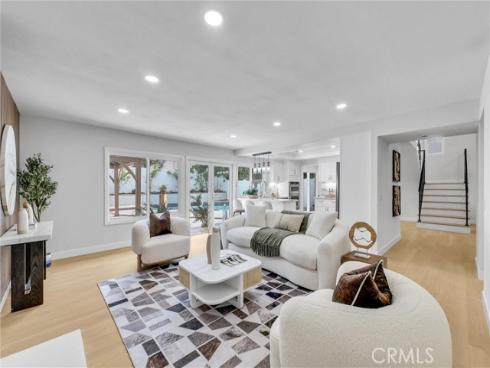 56 Monticello , Irvine, CA