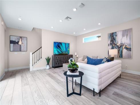 130  Chorus  , Irvine, CA